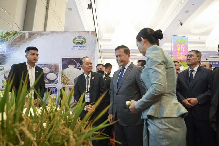 កម្មវិធីបើកសម្ពោធ «ពិព័រណ៍ពាណិជ្ជកម្មកម្ពុជា» លើកទី១៧