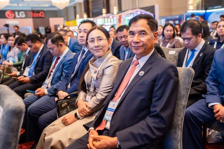 វេទិកាពាណិជ្ជកម្មឌីជីថលកម្ពុជា និងពិព័រណ៍អនឡាញ លើកទី១