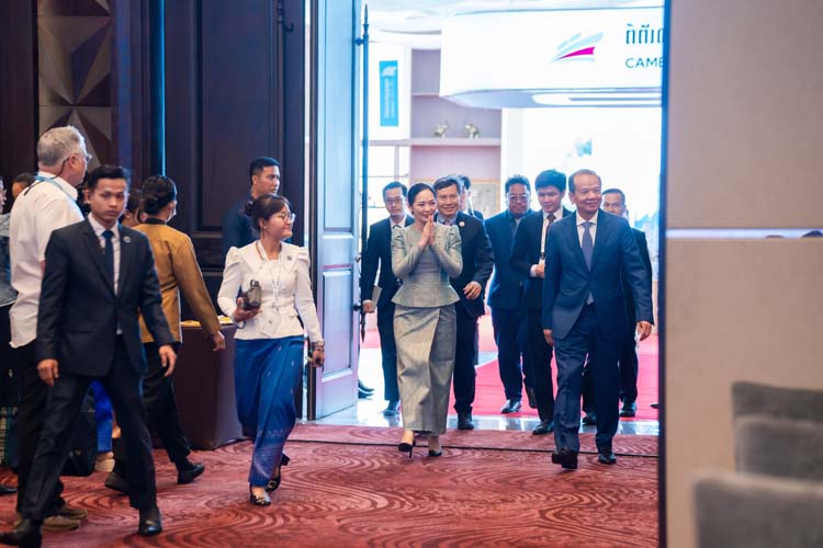 កម្មវិធីថីជីថល Trade