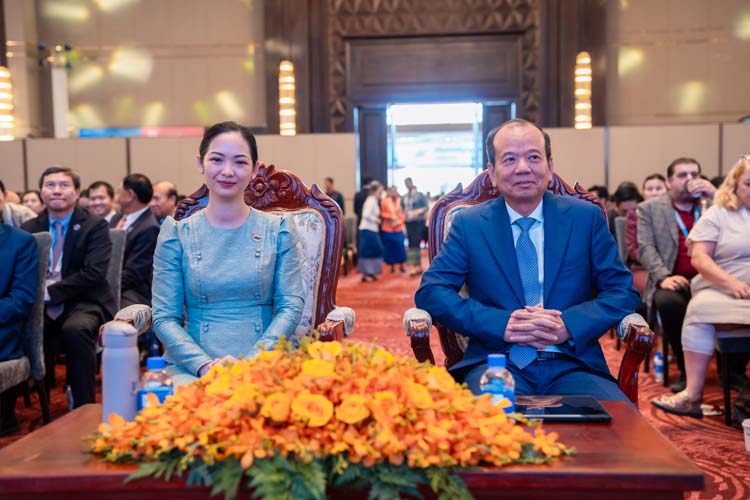 កម្មវិធីថីជីថល Trade