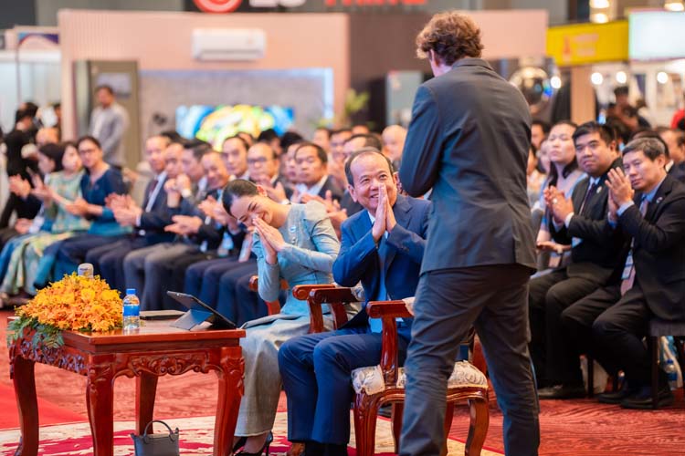 វេទិកាពាណិជ្ជកម្មឌីជីថលកម្ពុជា និងពិព័រណ៍អនឡាញ លើកទី១