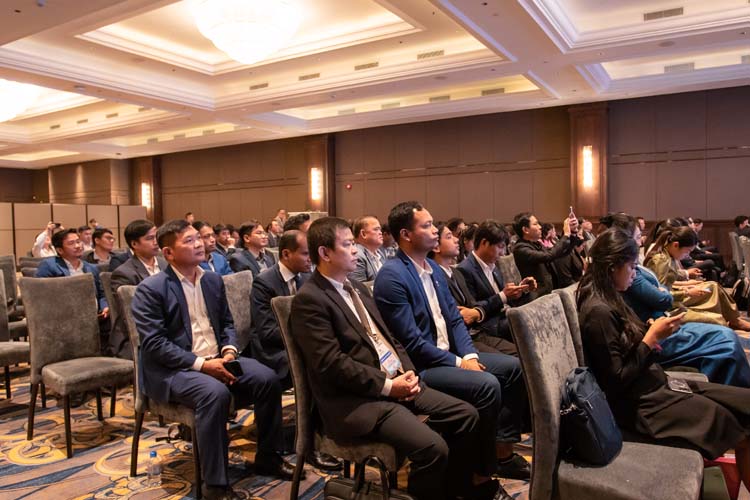 វេទិកាពាណិជ្ជកម្ម និងវិនិយោគ កម្ពុជា-កូរ៉េ