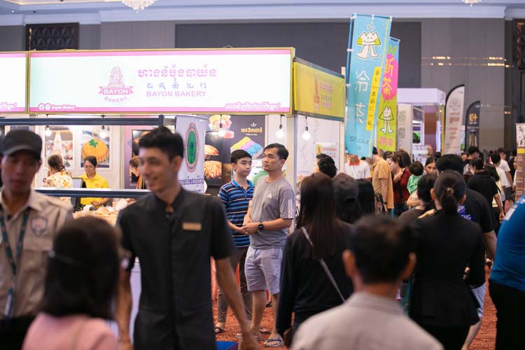 ការកម្សាន្ត និងសម្តែង