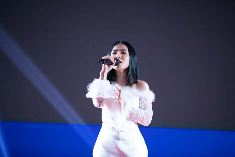 ការកម្សាន្ត និងសម្តែង