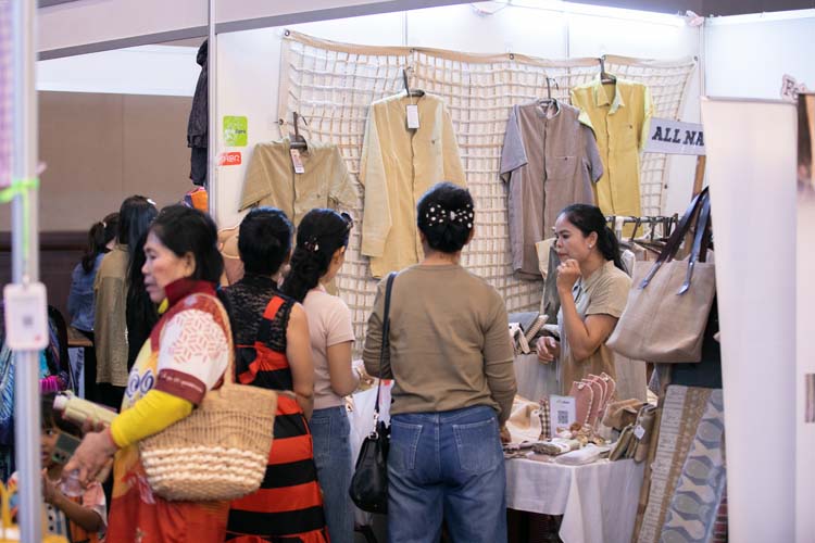 ការកម្សាន្ត និងសម្តែង