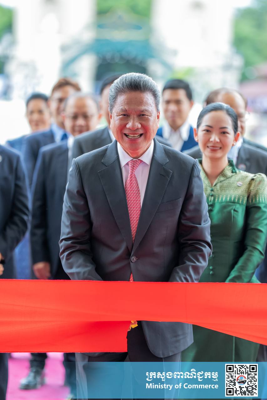 ពិធីសម្ពោធ “ពិព័រណ៍ពាណិជ្ជកម្មកម្ពុជា” លើកទី១៨ ឆ្នាំ២០២៥ ក្រោមមូលបទ “យុគសម័យថ្មីនៃពាណិជ្ជកម្ម៖ បង្កើនកិត្យានុភាពផលិតផលក្នុងស្រុក”