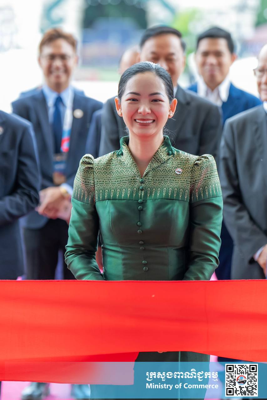 ពិធីសម្ពោធ “ពិព័រណ៍ពាណិជ្ជកម្មកម្ពុជា” លើកទី១៨ ឆ្នាំ២០២៥ ក្រោមមូលបទ “យុគសម័យថ្មីនៃពាណិជ្ជកម្ម៖ បង្កើនកិត្យានុភាពផលិតផលក្នុងស្រុក”