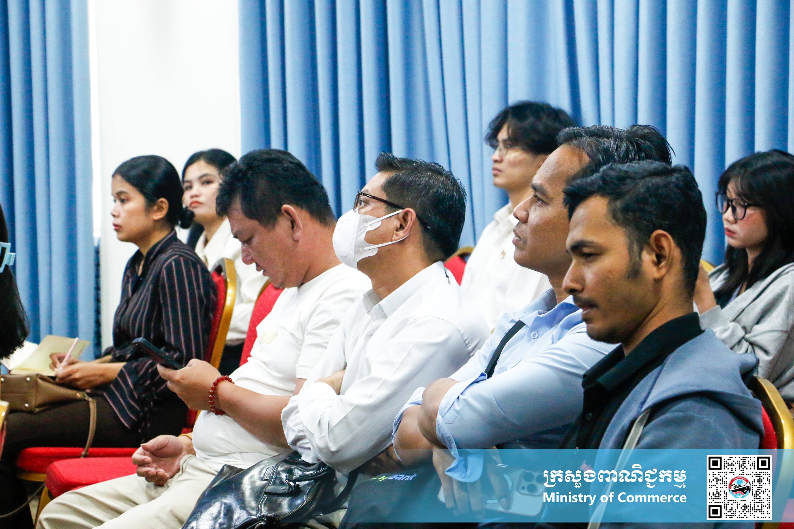 ឯកឧត្តម ទិត សីច័ន្ទលី អគ្គនាយកនៃអគ្គនាយកដ្ឋានជំរុញពាណិជ្ជកម្ម ក្រសួងពាណិជ្ជកម្ម បានដឹកនាំកិច្ចប្រជុំផ្សព្វផ្សាយ ផ្តល់ព័ត៌មានលម្អិតពីការរៀបចំពិព័រណ៍ នីតិវិធី និងលក្ខខណ្ឌតម្រូវនានា ក្នុងការចូលរួមព្រឹត្តិការណ៍ «ពិព័រណ៍ពាណិជ្ជកម្មកម្ពុជា» លើកទី១៨ ឆ្នាំ២០២៥ (The 18th Cambodia Trade Expo-CTExpo)