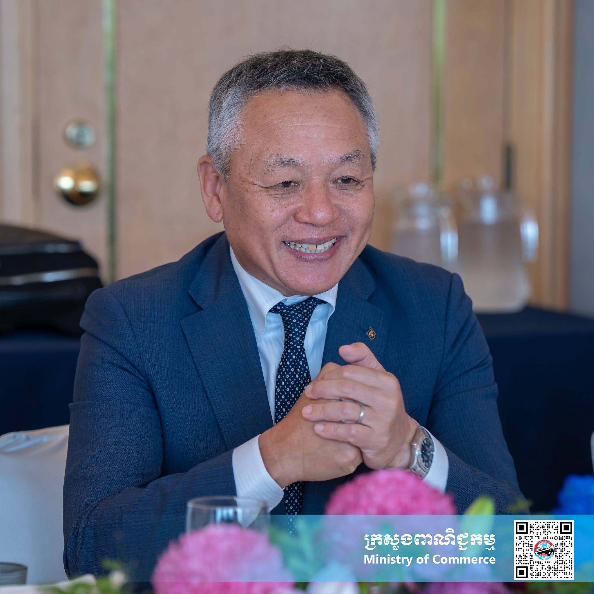 លោកជំទាវ ចម និម្មល រដ្ឋមន្ត្រីក្រសួងពាណិជ្ជកម្ម បានចូលរួមទទួលទានអាហារការងារពេលព្រឹកជាមួយតំណាងក្រុមហ៊ុន Toyota Tsusho Corporation ដែលដឹកនាំដោយលោក Harada Shigeru, Division CEO ក្រុមហ៊ុន Toyota Tsusho Co., LTD (Japan)