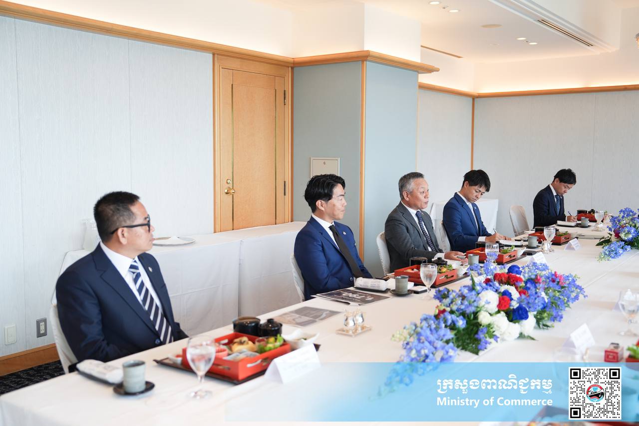 ឯកឧត្តម សុខ ចិន្តាសោភា ឧបនាយករដ្ឋមន្ត្រី បានអនុញ្ញាតជូន តំណាងក្រុមហ៊ុន Toyota Tsusho Corporation ដែលដឹកនាំដោយលោក  Harada Shigeru, Division CEO ក្រុមហ៊ុន Toyota Tsusho Co., LTD (Japan)