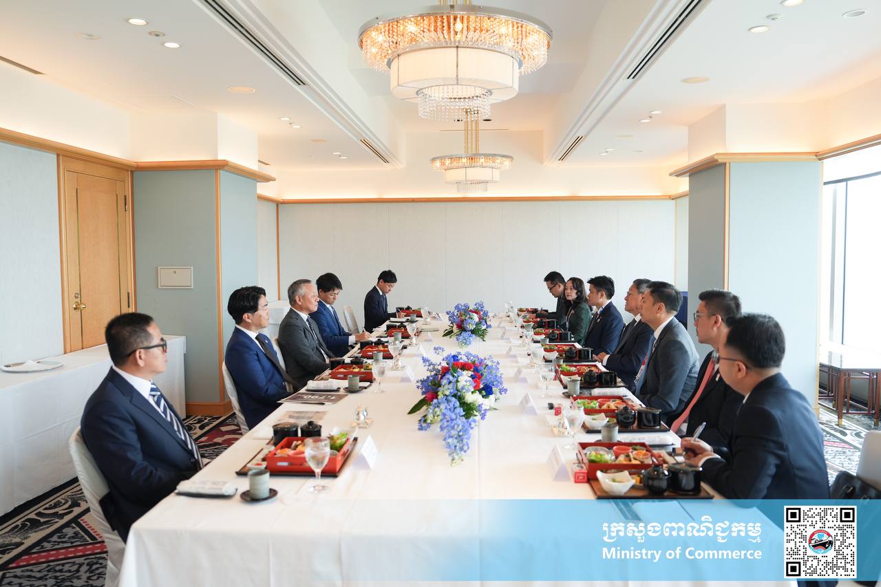 ឯកឧត្តម សុខ ចិន្តាសោភា ឧបនាយករដ្ឋមន្ត្រី បានអនុញ្ញាតជូន តំណាងក្រុមហ៊ុន Toyota Tsusho Corporation ដែលដឹកនាំដោយលោក  Harada Shigeru, Division CEO ក្រុមហ៊ុន Toyota Tsusho Co., LTD (Japan)