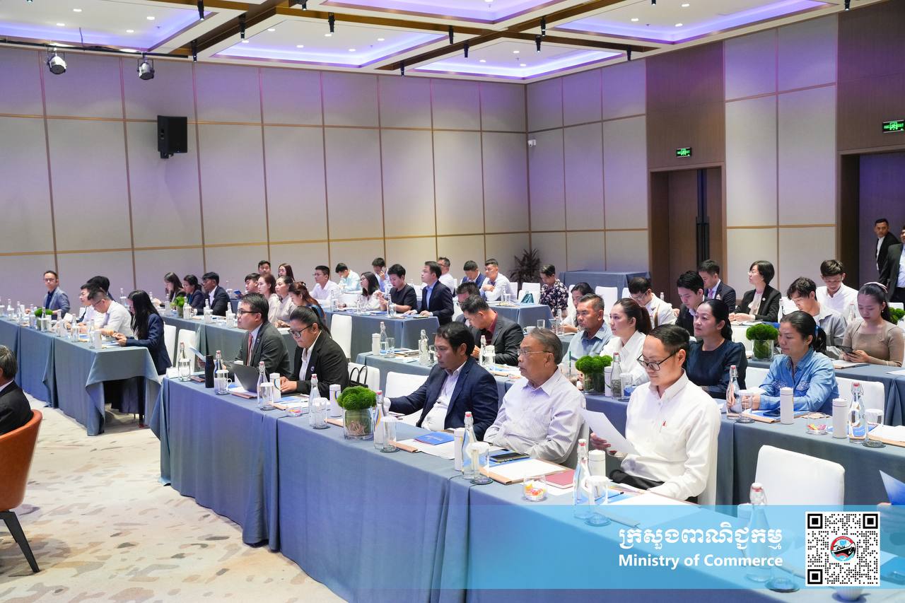 ឯកឧត្តម ណាំ លីណាល់ អនុរដ្ឋលេខាធិការក្រសួងពាណិជ្ជកម្ម បានអញ្ជើញចូលរួមជាអធិបតីក្នុងកម្មវិធី “CAEXPO Global Roadshow” លើកទី២២ នៅសណ្ឋាគារ Oakwood Premier រាជធានីភ្នំពេញ