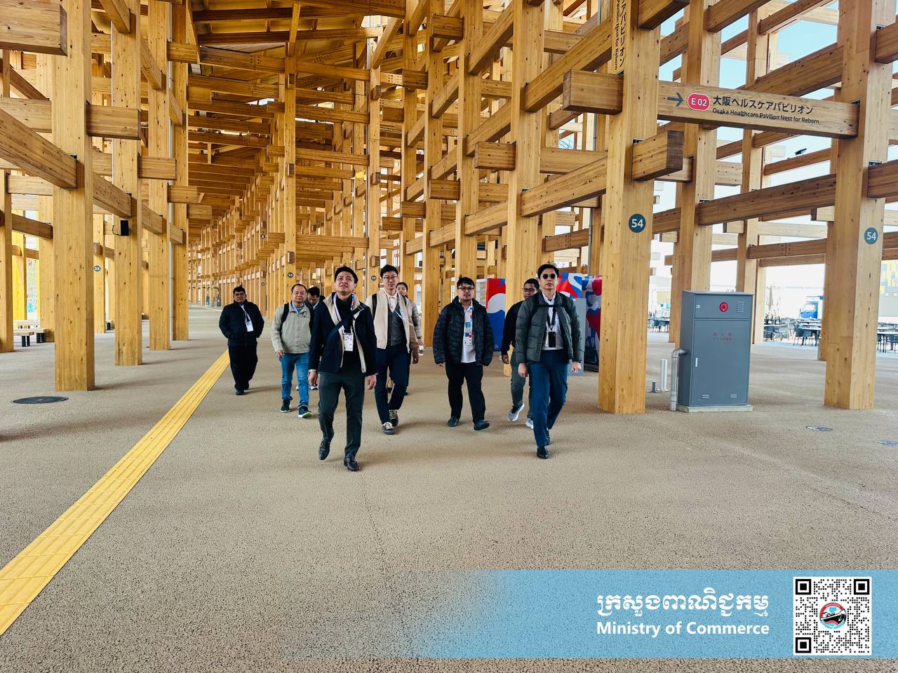 ឯកឧត្តម សំហេង បូរ៉ា រដ្ឋលេខាធិការក្រសួងពាណិជ្ជកម្ម បានអញ្ជើញដឹកនាំប្រតិភូក្រសួងពាណិជ្ជកម្ម ចុះពិនិត្យមើលទីតាំងការដ្ឋានពិព័រណ៍ពិភពលោក ២០២៥ អូសាកា កាន់សៃ ប្រទេសជប៉ុន ដើម្បីតាមដានអំពីវឌ្ឍនភាពនានា នៃដំណើរការសាងសង់ពន្លាជាតិកម្ពុជា។