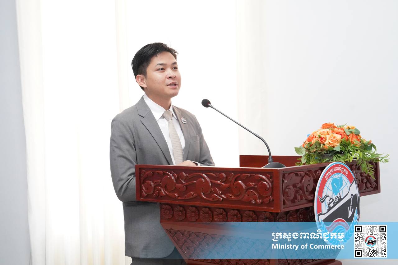 ឯកឧត្តម សំហេង បូរ៉ា អញ្ជើញជាអធិបតីក្នុងសិក្ខាសាលាស្តីពី «កាលានុវត្តភាពថ្មីនៃអាជីវកម្មបន្លែផ្លែឈើ» ក្នុងព្រឹត្តិការណ៍ពិព័រណ៍ផលិតផលខ្មែរ លើកទី១៨