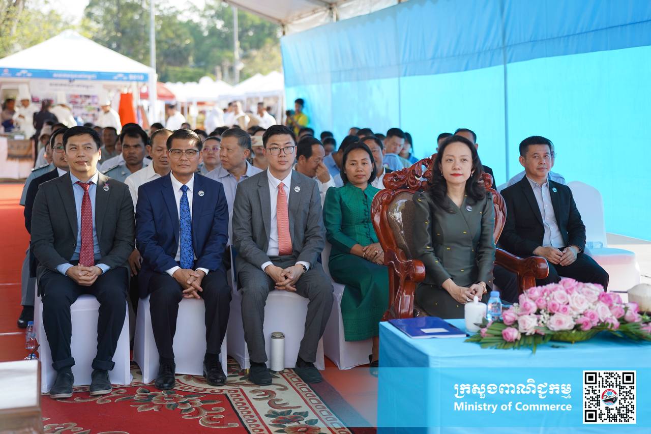 ឯកឧត្តម សំហេង បូរ៉ា រដ្ឋលេខាធិការក្រសួងពាណិជ្ជកម្ម ​អញ្ជើញ​ជាអធិបតី​ក្នុងពិធីសម្ពោធ «ពិព័រណ៍ផលិតផលខ្មែរ និងបន្លែផ្លែឈើ លើកទី១៨» ឆ្នាំ២០២៥ ក្រោមមូលបទ «បង្កើនតម្លៃបន្ថែមនៃអាជីវកម្មបន្លែផ្លែឈើ» នៅខេត្តសៀមរាប