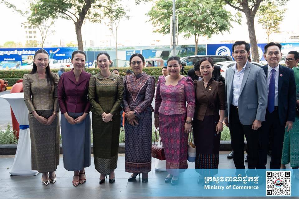 លោកជំទាវ ចម និម្មល រដ្ឋមន្ត្រីក្រសួងពាណិជ្ជកម្ម អញ្ជើញជាអធិបតីក្នុងពិធីសម្ពោធ “យុទ្ធនាការផលិតផលជាតិ #MadeInCambodia”