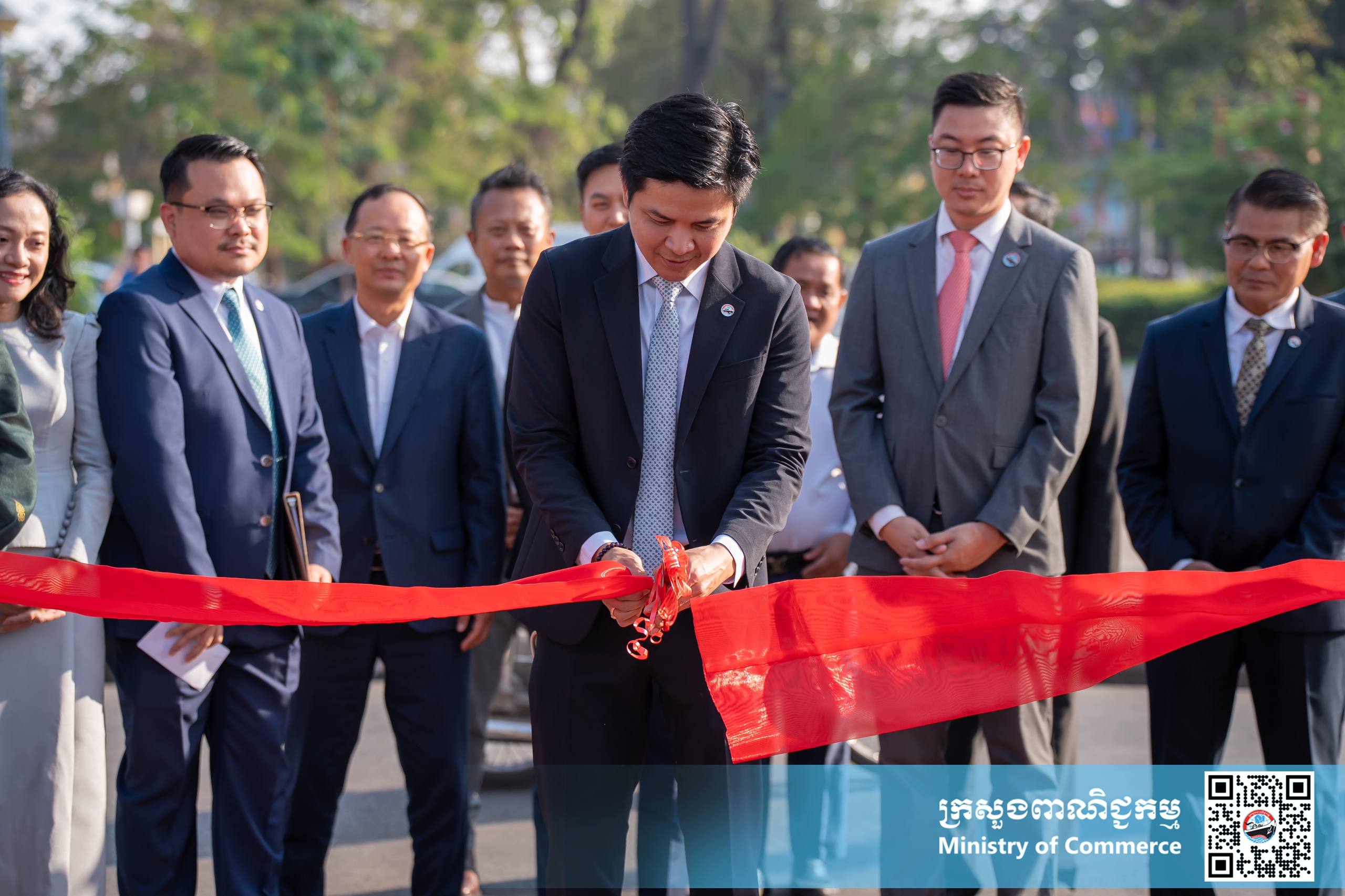 ឯកឧត្តម សំហេង បូរ៉ា រដ្ឋលេខាធិការក្រសួងពាណិជ្ជកម្ម អញ្ជើញជាអធិបតីក្នុងពិធីសម្ពោធ «ពិព័រណ៍ផលិតផលខ្មែរ និងបន្លែផ្លែឈើ លើកទី១៩» ឆ្នាំ២០២៦ ក្រោមមូលបទ «ជំរុញ និងគាំទ្រផលិតផលជាតិ» នៅខេត្តសៀមរាប