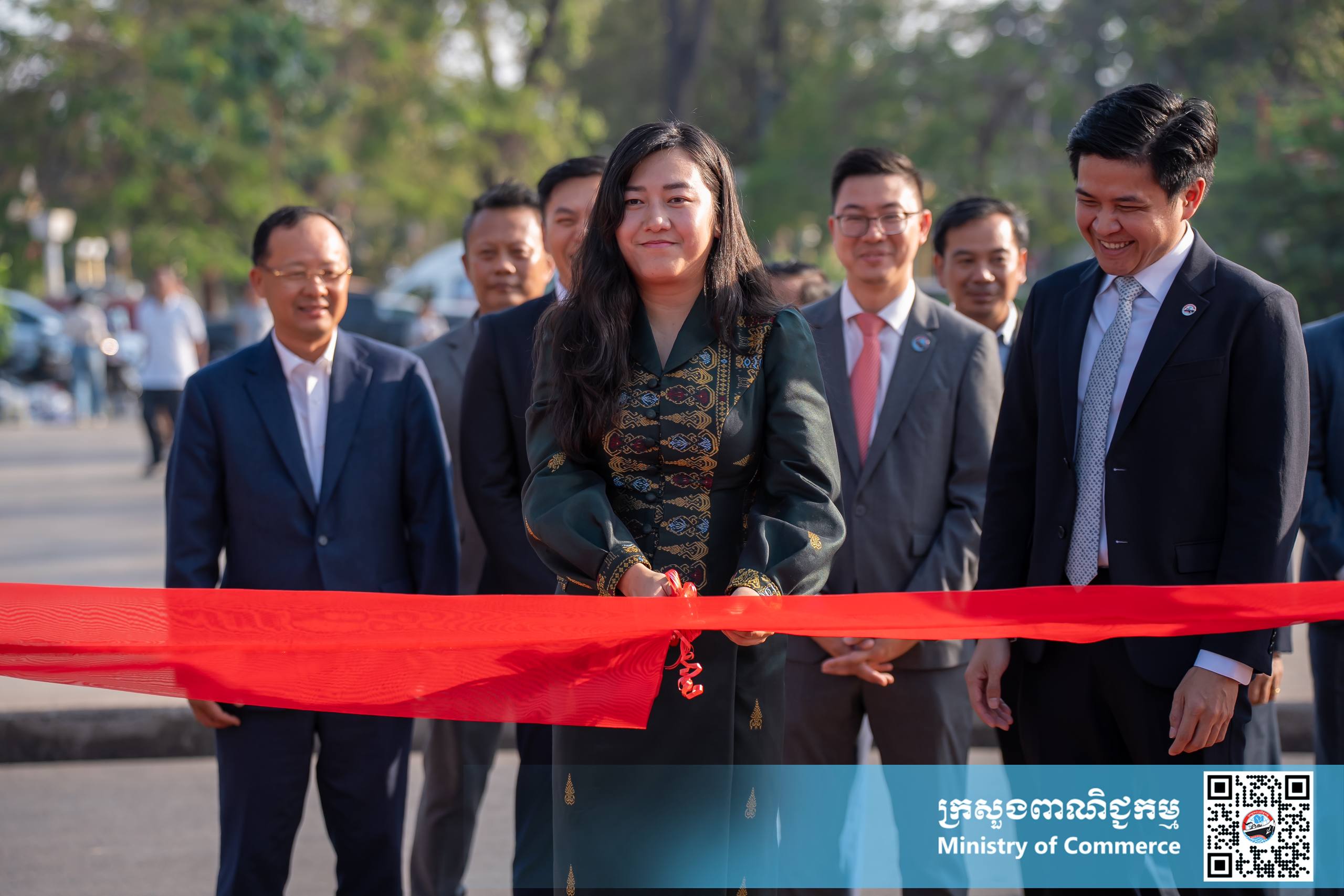 ឯកឧត្តម សំហេង បូរ៉ា រដ្ឋលេខាធិការក្រសួងពាណិជ្ជកម្ម អញ្ជើញជាអធិបតីក្នុងពិធីសម្ពោធ «ពិព័រណ៍ផលិតផលខ្មែរ និងបន្លែផ្លែឈើ លើកទី១៩» ឆ្នាំ២០២៦ ក្រោមមូលបទ «ជំរុញ និងគាំទ្រផលិតផលជាតិ» នៅខេត្តសៀមរាប