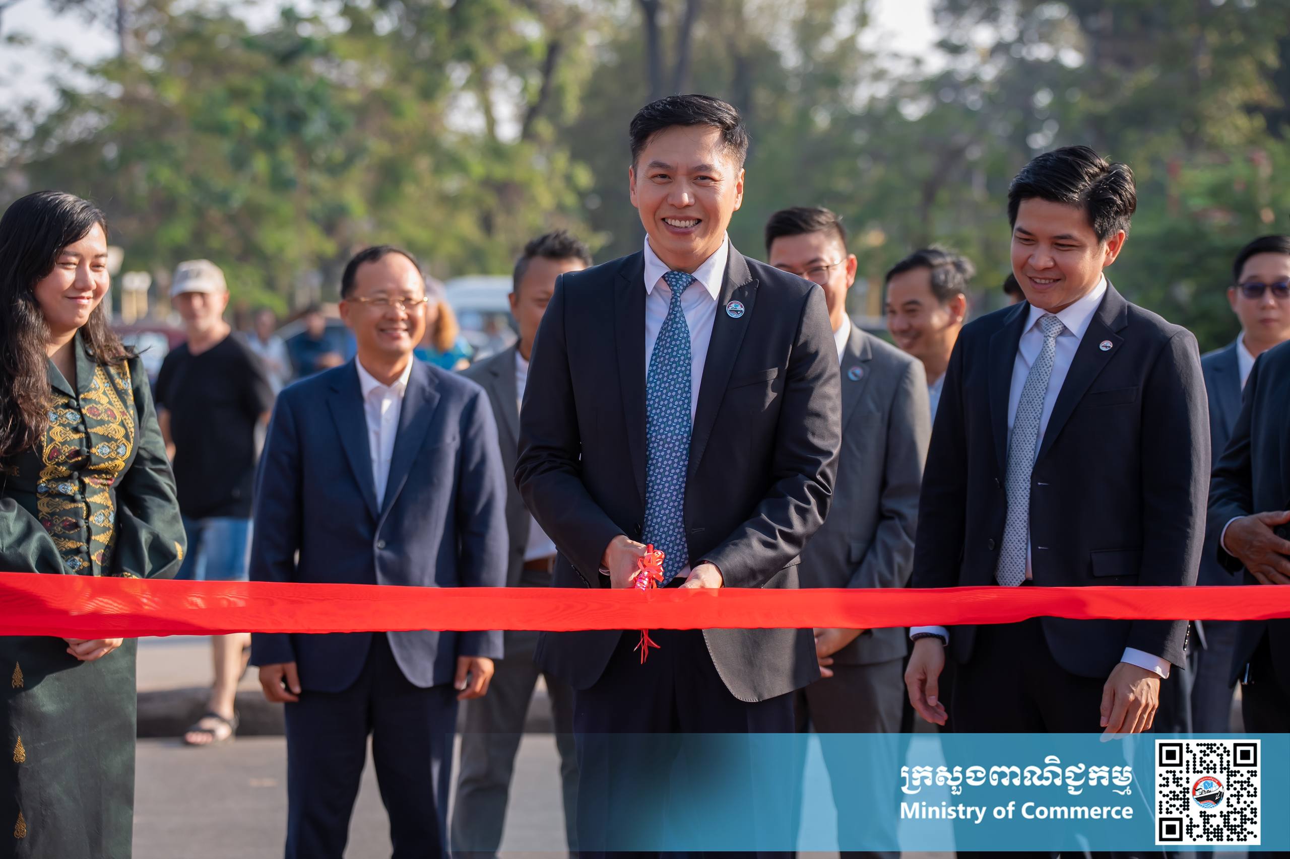 ឯកឧត្តម សំហេង បូរ៉ា រដ្ឋលេខាធិការក្រសួងពាណិជ្ជកម្ម អញ្ជើញជាអធិបតីក្នុងពិធីសម្ពោធ «ពិព័រណ៍ផលិតផលខ្មែរ និងបន្លែផ្លែឈើ លើកទី១៩» ឆ្នាំ២០២៦ ក្រោមមូលបទ «ជំរុញ និងគាំទ្រផលិតផលជាតិ» នៅខេត្តសៀមរាប