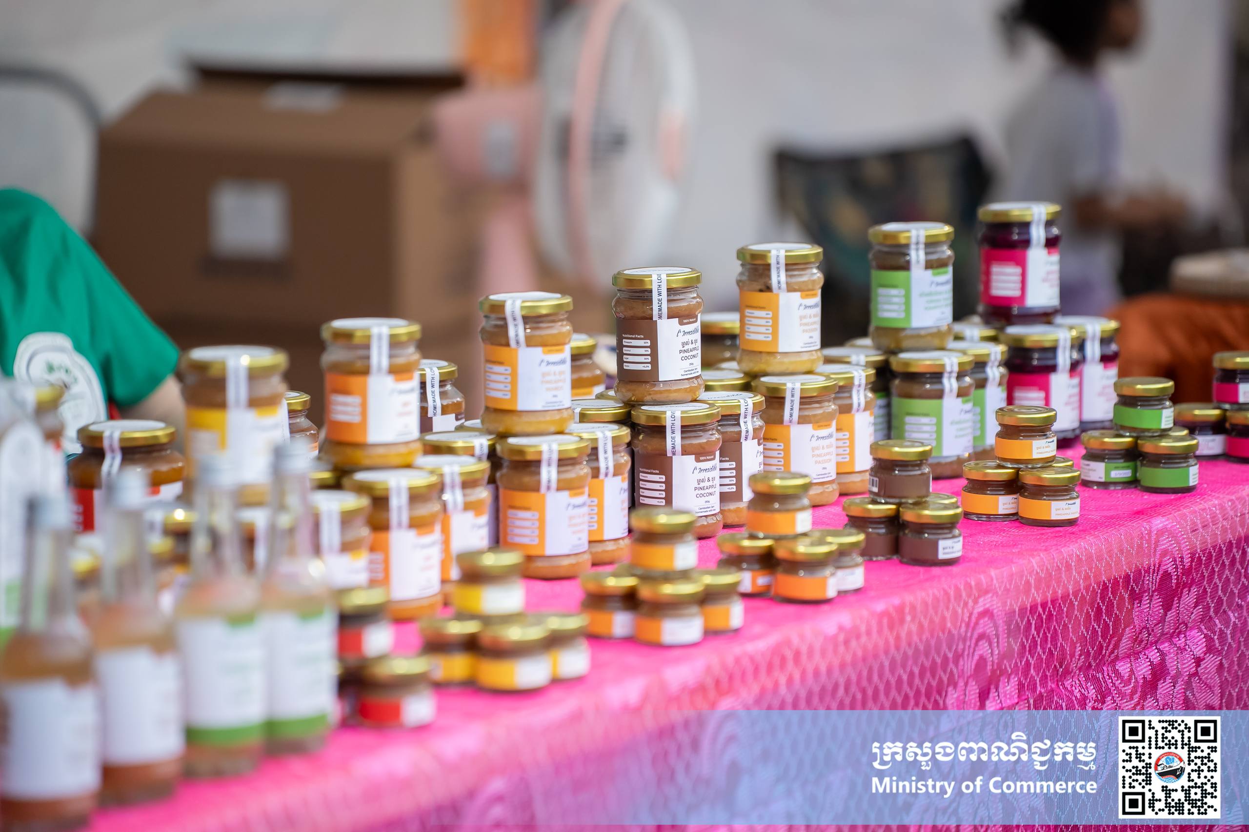 ឯកឧត្តម សំហេង បូរ៉ា រដ្ឋលេខាធិការក្រសួងពាណិជ្ជកម្ម អញ្ជើញជាអធិបតីក្នុងពិធីសម្ពោធ «ពិព័រណ៍ផលិតផលខ្មែរ និងបន្លែផ្លែឈើ លើកទី១៩» ឆ្នាំ២០២៦ ក្រោមមូលបទ «ជំរុញ និងគាំទ្រផលិតផលជាតិ» នៅខេត្តសៀមរាប