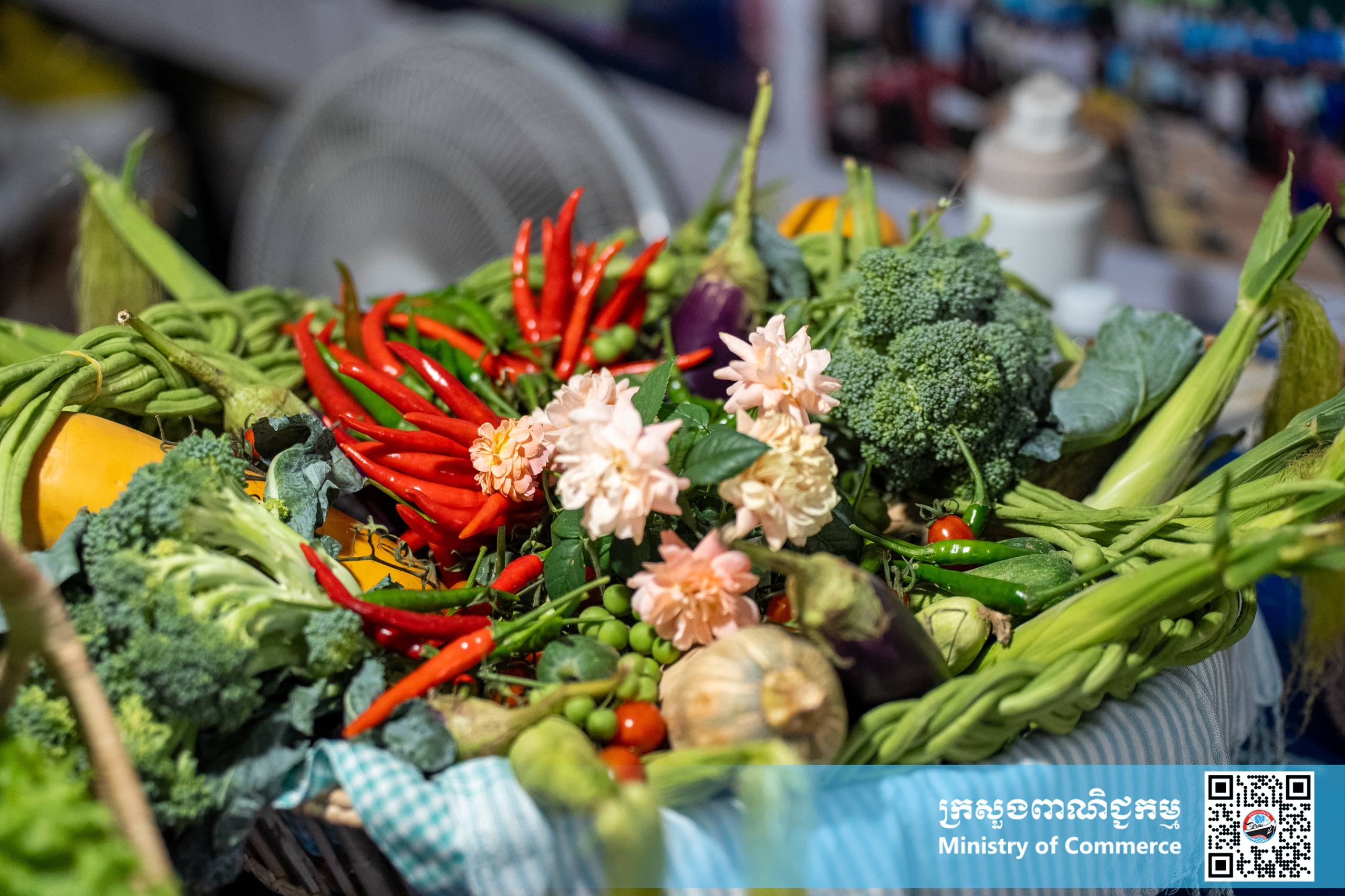 ឯកឧត្តម សំហេង បូរ៉ា រដ្ឋលេខាធិការក្រសួងពាណិជ្ជកម្ម អញ្ជើញជាអធិបតីក្នុងពិធីសម្ពោធ «ពិព័រណ៍ផលិតផលខ្មែរ និងបន្លែផ្លែឈើ លើកទី១៩» ឆ្នាំ២០២៦ ក្រោមមូលបទ «ជំរុញ និងគាំទ្រផលិតផលជាតិ» នៅខេត្តសៀមរាប