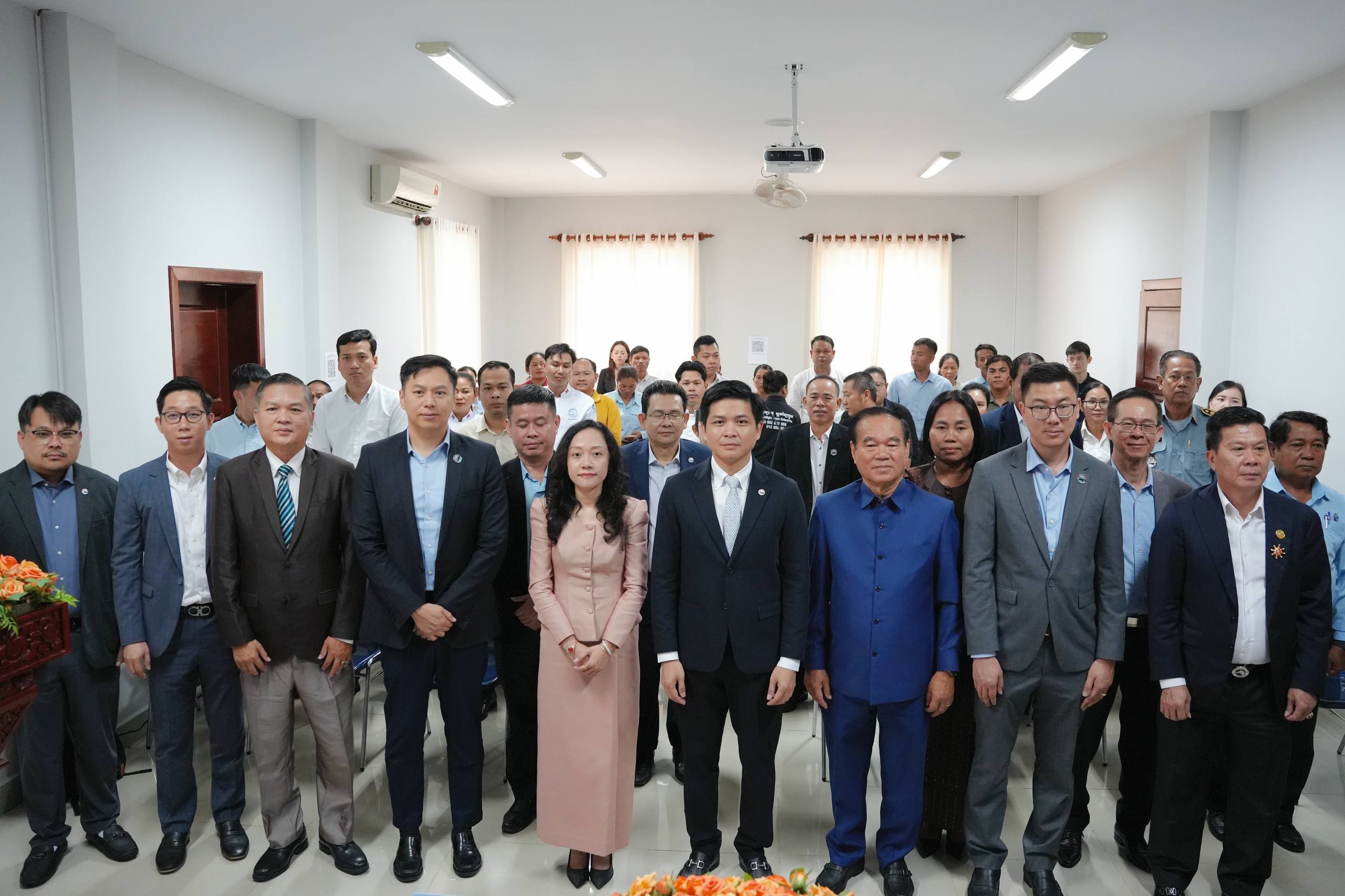 ឯកឧត្តម សំហេង បូរ៉ា រដ្ឋលេខាធិការក្រសួងពាណិជ្ជកម្ម អញ្ជើញជាអធិបតីក្នុងអង្គសិក្ខាសាលាស្តីពី «បរិបទថ្មីនៃការប្រើប្រាស់ផលិតផលជាតិប្រកបដោយចីរភាព» នៅខេត្តសៀមរាប