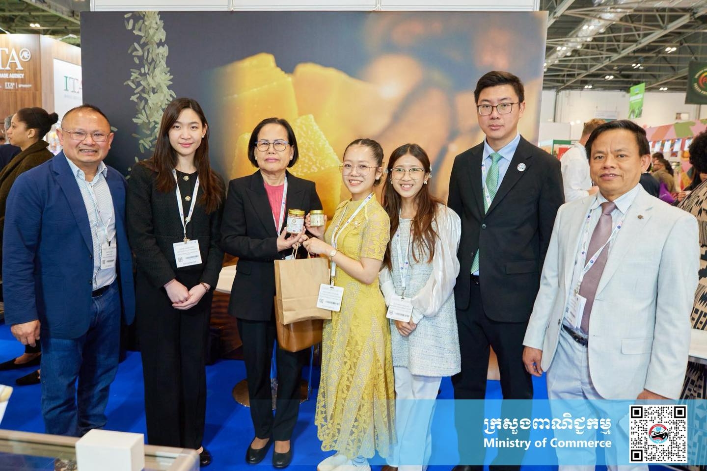 ឯកឧត្ដម ទិត សីច័ន្ទលី អគ្គនាយក នៃអគ្គនាយកដ្ឋានគោលនយោបាយ និងជំរុញពាណិជ្ជកម្ម បានដឹកនាំក្រុមការងារបច្ចេកទេស និងតំណាងក្រុមហ៊ុនកម្ពុជា ចូលរួមក្នុងពិព័រណ៍ម្ហូបអាហារ និងភេសជ្ជៈអន្តរជាតិ (International Food & Drink Event - IFE London 2026)